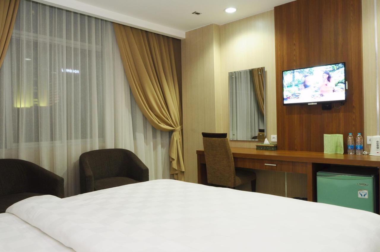 Graha Sumsel Jacarta Exterior foto